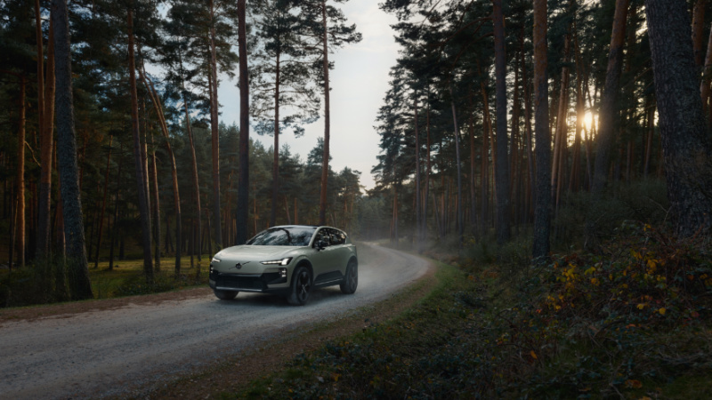 Yeni Volvo EX60: Tesla’yı kıskandıracak hız ve menzil!